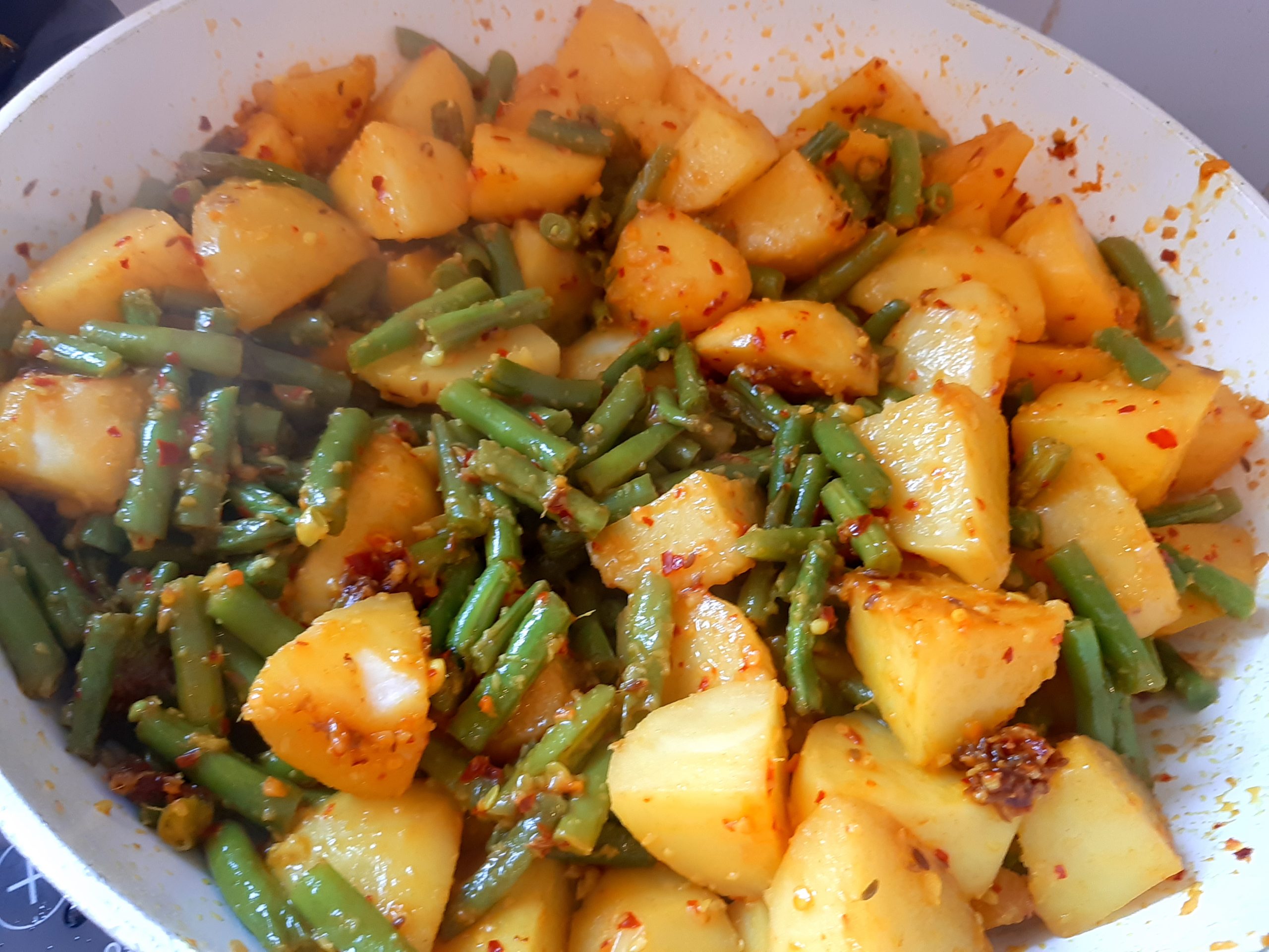 Lucknowi Aloo Beans